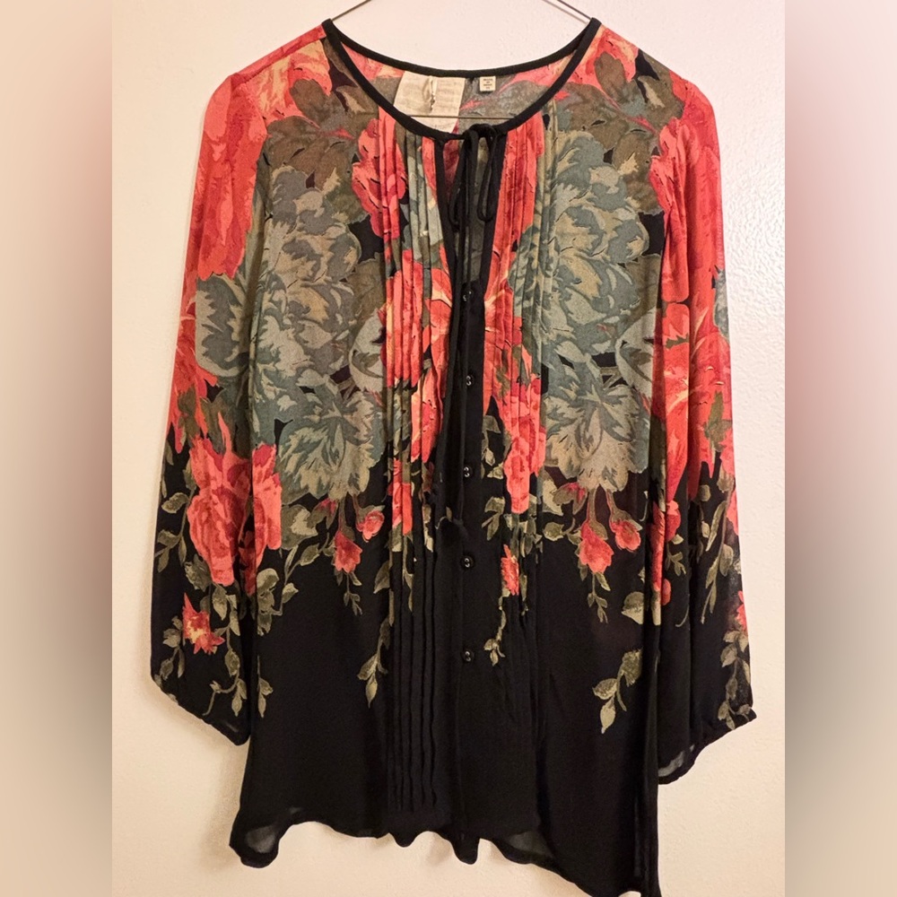 Floral Women's Top - Black and Red